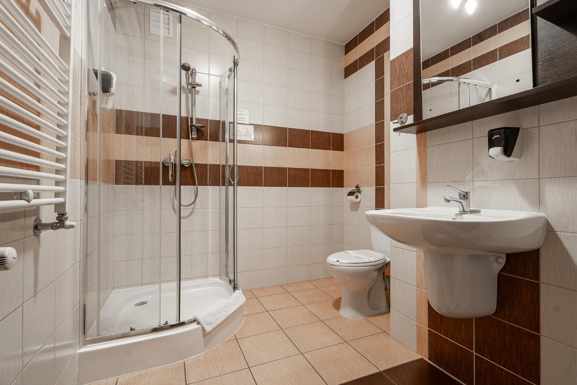Hotel Cztery Pory Roku Głogów Małopolski Eksteriør billede