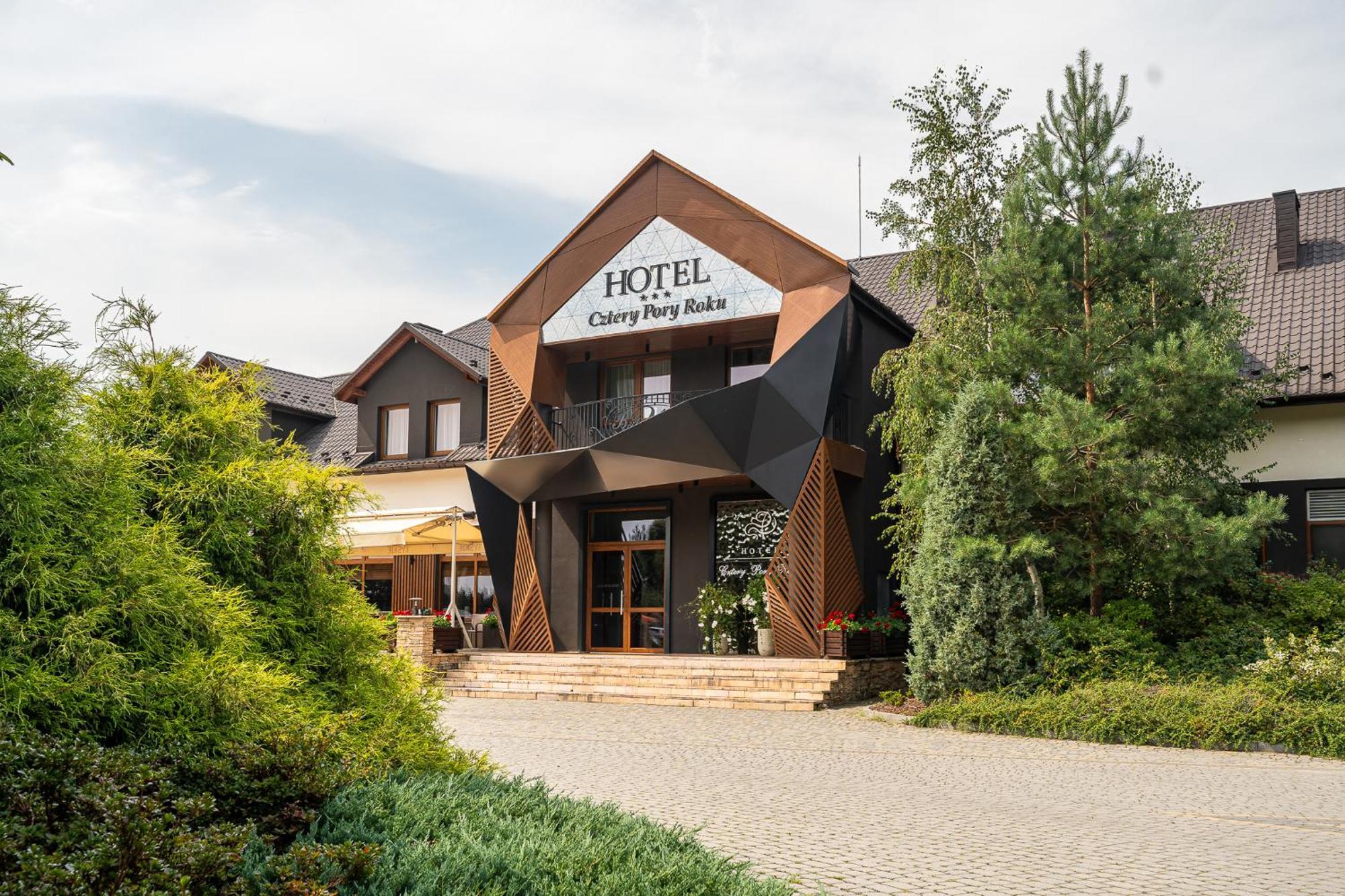 Hotel Cztery Pory Roku Głogów Małopolski Eksteriør billede